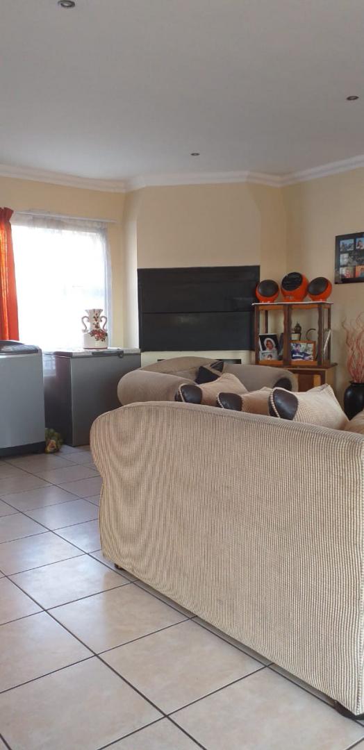 3 Bedroom Property for Sale in Vredenburg Western Cape